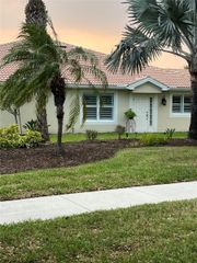 6099 BENEVENTO DRIVE, Sarasota, FL 34238