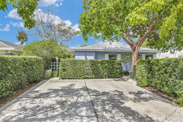 908 NE 8th Avenue, Delray Beach, FL 33483
