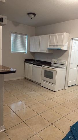 1021 NW 3rd St 205, Miami, FL 33128