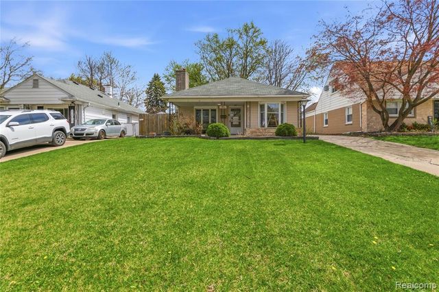 7466 Fenton Street, Dearborn Heights, MI 48127