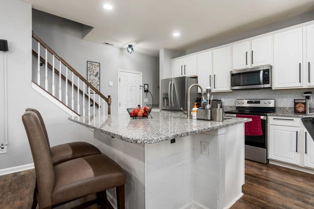 2855 Sussex Place Drive, Grove City, OH 43123