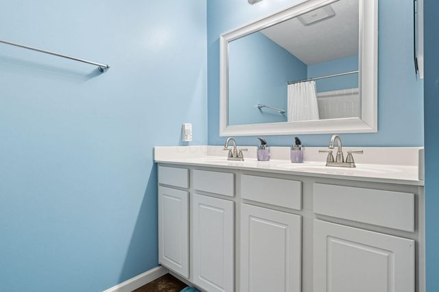 2855 Sussex Place Drive, Grove City, OH 43123