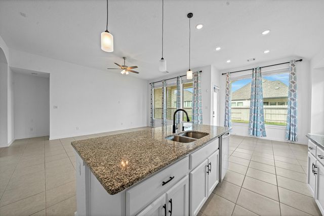 2221 Forest Trace Lane, Manvel, TX 77578