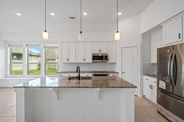 2221 Forest Trace Lane, Manvel, TX 77578