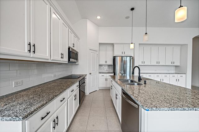 2221 Forest Trace Lane, Manvel, TX 77578