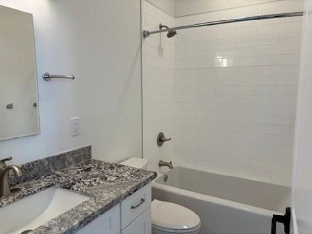 2102 Mechanic Street 104, Galveston, TX 77550