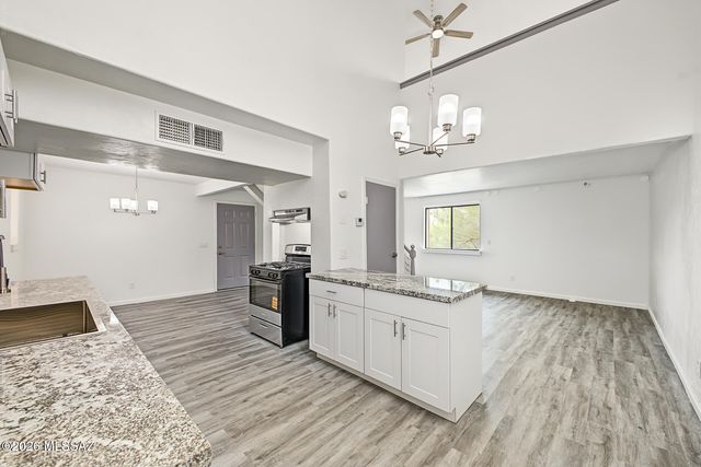 2607 W Arthur Place, Tucson, AZ 85713