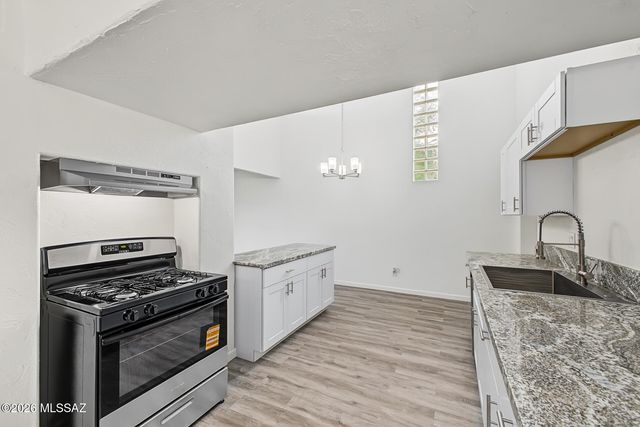 2607 W Arthur Place, Tucson, AZ 85713