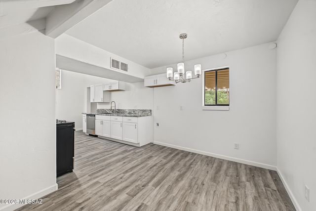 2607 W Arthur Place, Tucson, AZ 85713