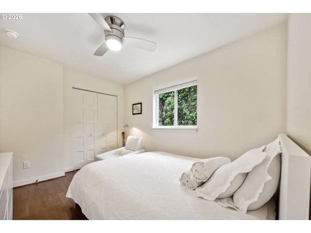 5812 N SYRACUSE St, Portland, OR 97203