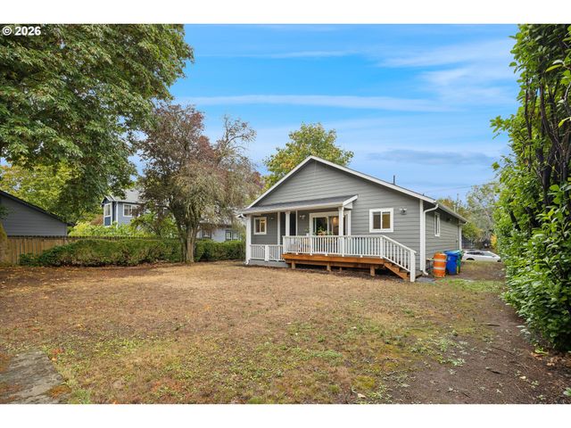 5812 N SYRACUSE St, Portland, OR 97203