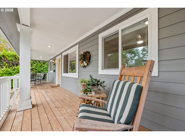 5812 N SYRACUSE St, Portland, OR 97203