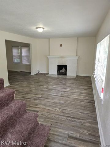16517 Chatham Street, Detroit, MI 48219