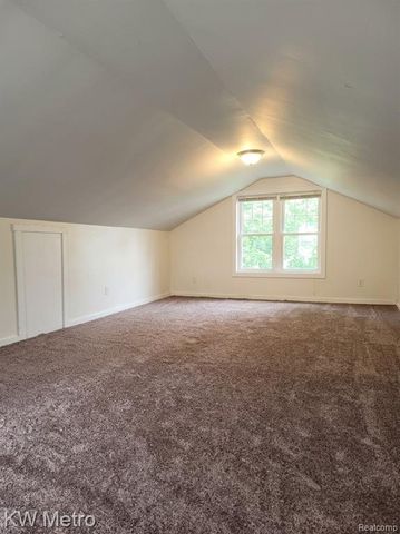 16517 Chatham Street, Detroit, MI 48219