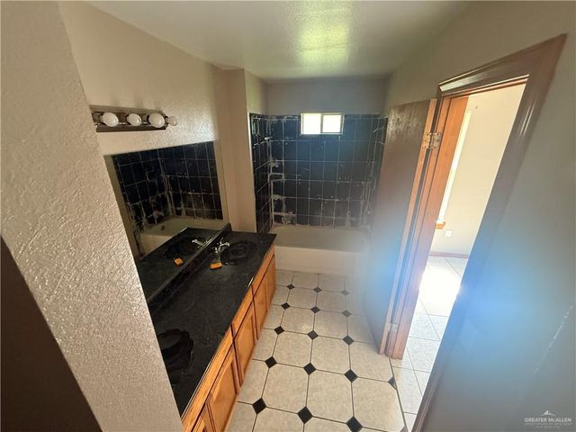 621 Cardinal Avenue, Edinburg, TX 78542