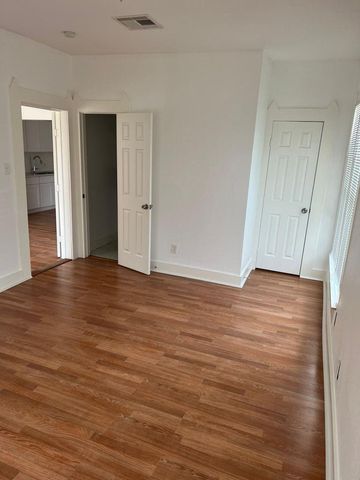 1030 Sherman Street, Beaumont, TX 77701