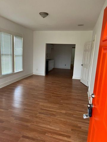 1030 Sherman Street, Beaumont, TX 77701