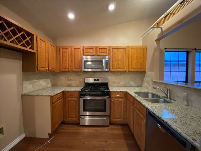 713 Mack Drive, Denton, TX 76209