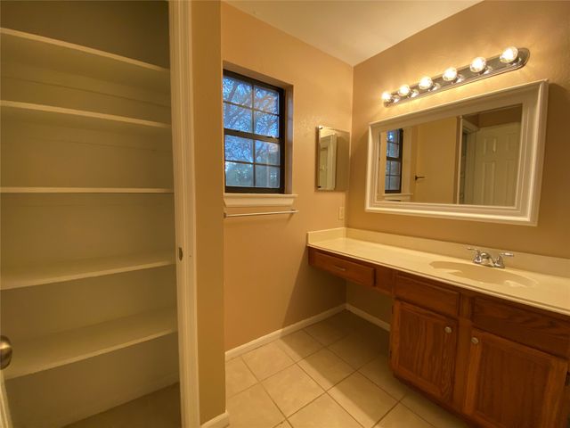 713 Mack Drive, Denton, TX 76209