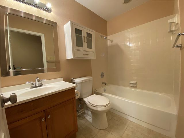 713 Mack Drive, Denton, TX 76209