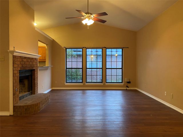 713 Mack Drive, Denton, TX 76209