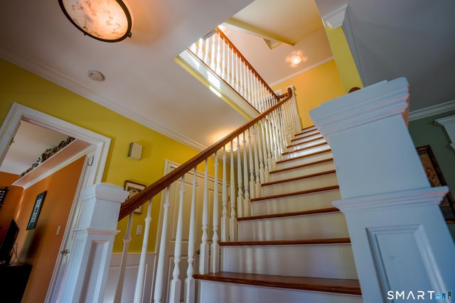 16 John Henry Lane, Milford, CT 06461