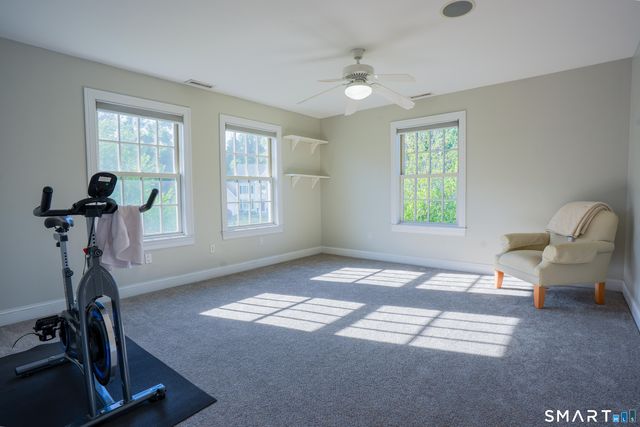 16 John Henry Lane, Milford, CT 06461
