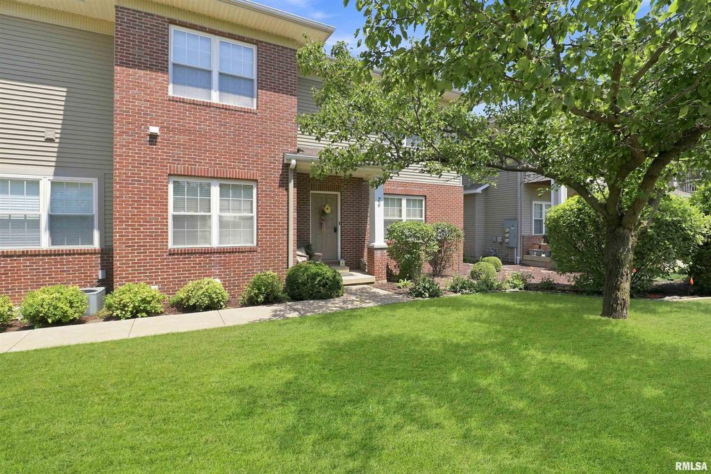 11217 N Oakwood Dr Unit 24, Peoria, IL 61615