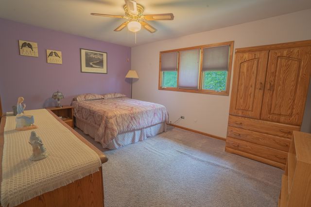 10524 S Michael Drive, Palos Hills, IL 60465