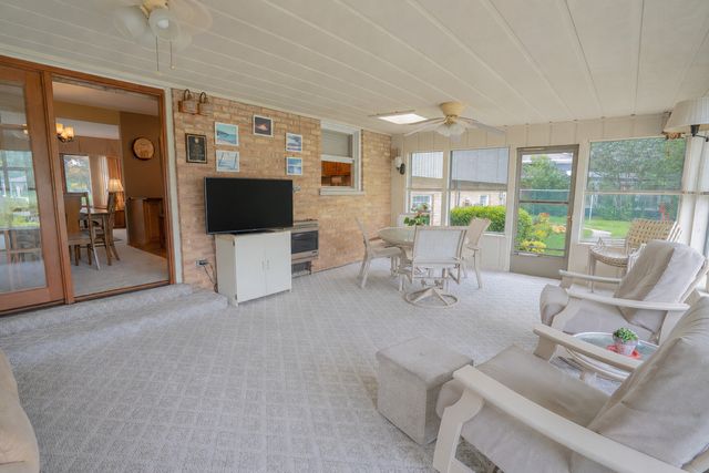 10524 S Michael Drive, Palos Hills, IL 60465