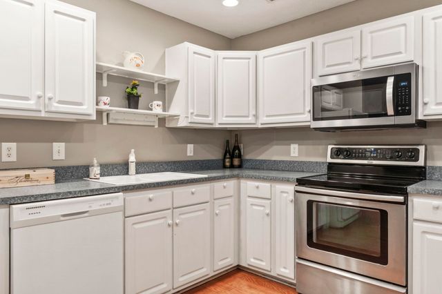 155 Retreat Pl., Little River, SC 29566