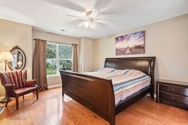 155 Retreat Pl., Little River, SC 29566