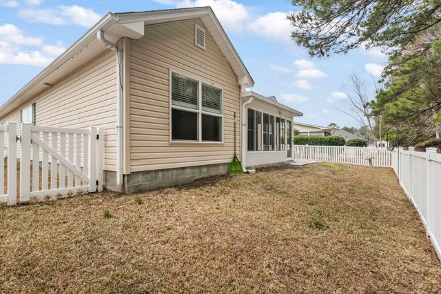 155 Retreat Pl., Little River, SC 29566