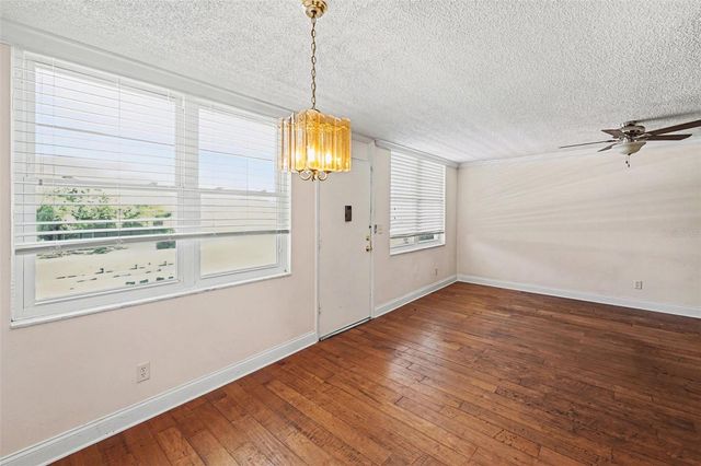 4715 BAY STREET NE 232, St Petersburg, FL 33703