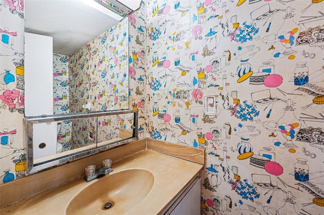 4715 BAY STREET NE 232, St Petersburg, FL 33703