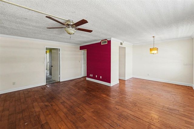 4715 BAY STREET NE 232, St Petersburg, FL 33703