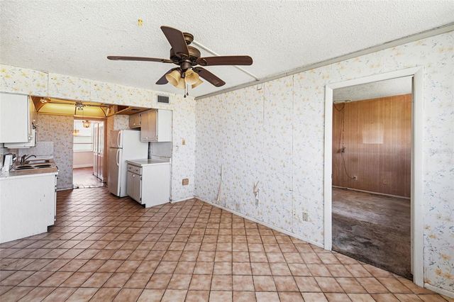 4715 BAY STREET NE 232, St Petersburg, FL 33703