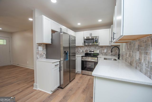 223 Donald Lamb Road, Moreland, GA 30259