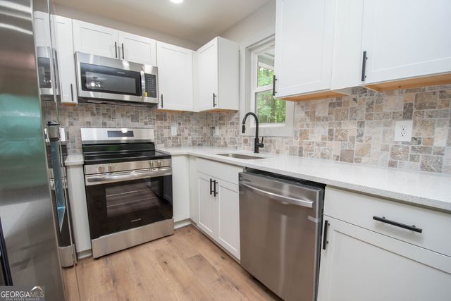 223 Donald Lamb Road, Moreland, GA 30259