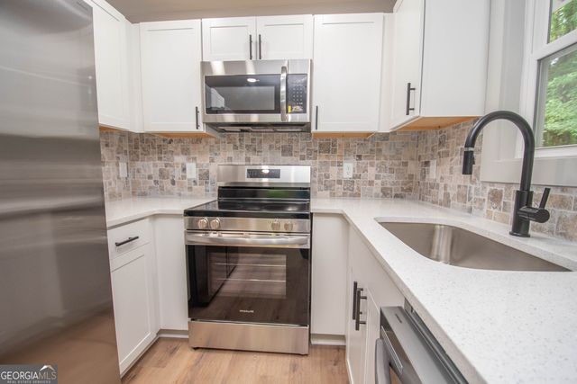 223 Donald Lamb Road, Moreland, GA 30259