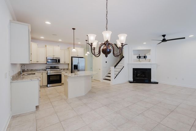 1021 Star Shoot Parkway, Lexington, KY 40511