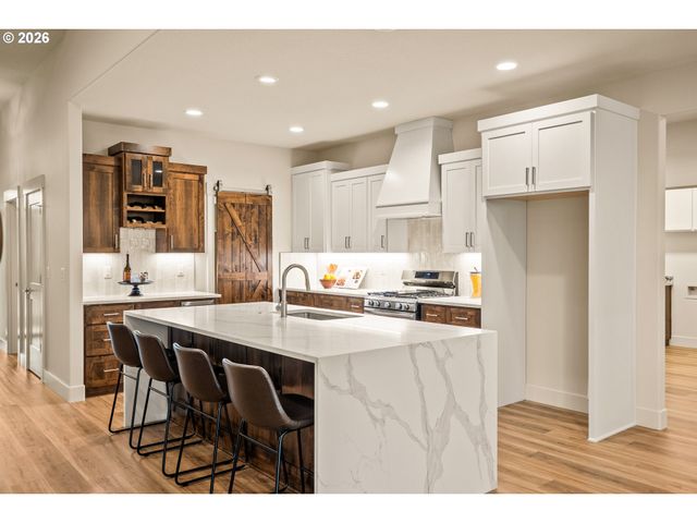 315 Ne Clay St, Sublimity, OR 97385