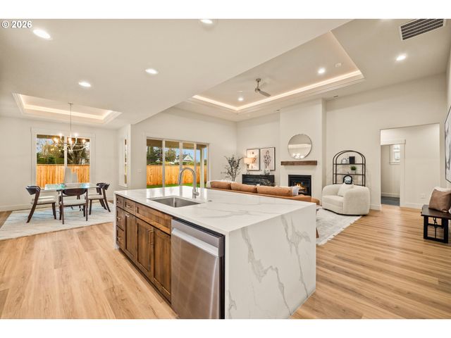 315 Ne Clay St, Sublimity, OR 97385