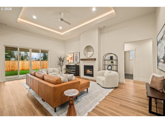 315 Ne Clay St, Sublimity, OR 97385
