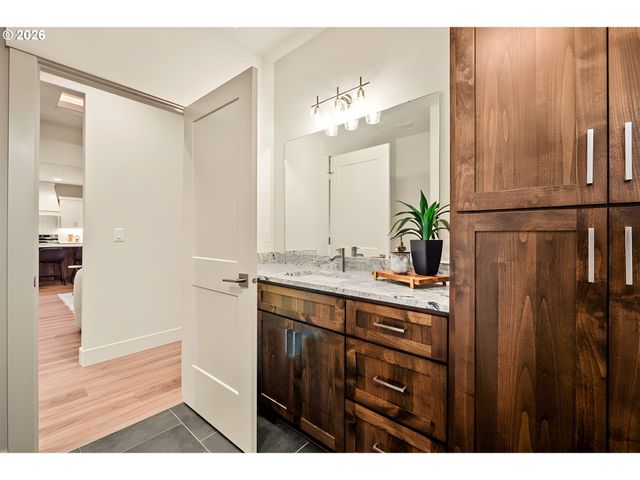315 Ne Clay St, Sublimity, OR 97385
