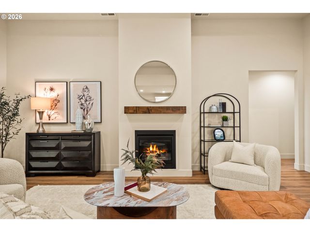 315 Ne Clay St, Sublimity, OR 97385