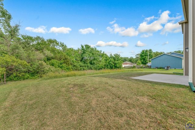 3322 SE Long ST, Topeka, KS 66605