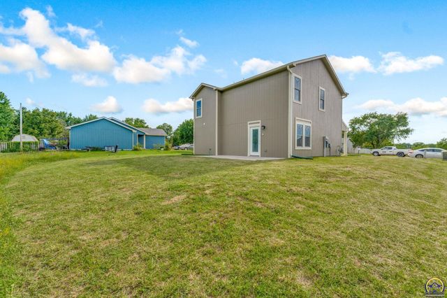3322 SE Long ST, Topeka, KS 66605