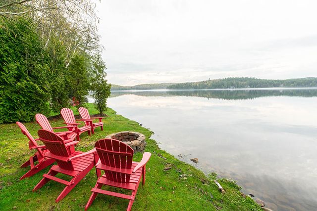 28 Moir Road, Saranac Lake, NY 12983