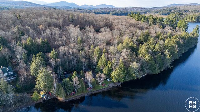 28 Moir Road, Saranac Lake, NY 12983